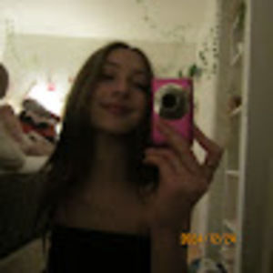 Meet your Posher, Lola